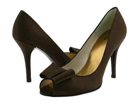 Incaltaminte de lux. Pantofi dama Stuart Weitzman - Bowright - Chocolate Satin