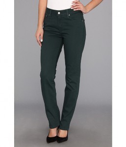 Jeansi originali Levi`s pentru femei, culoare: Ponderosa Pine, verde inchis.