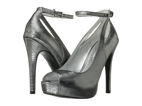 Pantofi GUESS - Adinna - Silver. GUESS iti va oferi pantofii pe care ii vei iubi, este una dintre putinele marci de pantofi cu tocuri inalte dar in acelasi timp sunt confortabili. Pantofii pentru femei marca GUESS sunt la moda, se simt robusti, denota o imagine impunatoare si iti vor mangaia picioarele la fiecare pas.