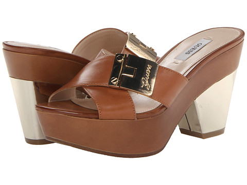 Pantofi GUESS Cresa - Medium Brown Leather. GUESS iti va oferi pantofii pe care ii vei iubi, este una dintre putinele marci de pantofi cu tocuri inalte dar in acelasi timp sunt confortabili. Pantofii pentru femei marca GUESS sunt la moda, se simt robusti, denota o imagine impunatoare si iti vor mangaia picioarele la fiecare pas.