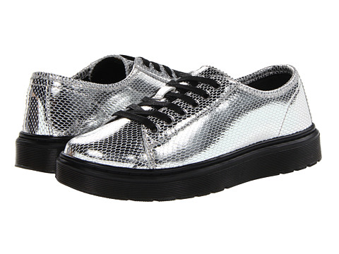 Adidasi Dr. Martens - Spin Lace-To-Toe Shoe - Silver Mini Metallic Snake. Traieste la maxim, ridica tonul cu aspectul viu, electrizant si atragator al adidasilor de dama Dr. Martens din seria Spin Lace to Toe Shoe de la Dr. Martens.