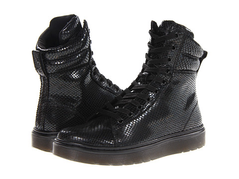 Dr. Martens Bascheti Mix PC Hi Top - Black Wave Snake Print. Stilul street urban intalneste stilul clasic in aceasta pereche de adidasi de dama Mix PC Hi Top de la Dr. Martens.