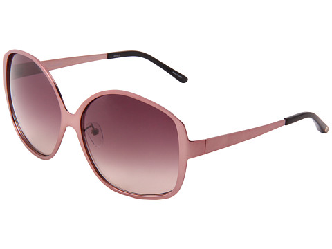 Ochelari de soare, ochelari de dama: Agent Provocateur; Culoare: Roz. Ochelarii Agent Provocateur, plini de forme retro, desene si modele de vis, au devenit realitate pentru toate fashionistele ce iubesc ochelarii deja vintage ai anilor 60-70. Cu nume inspirate precum Tempt Me, Thrill Me, Satisfy Me, Provoke Me, Admire Me, Delight Me, Electrify Me, puteti fi sigure ca veti impresiona.