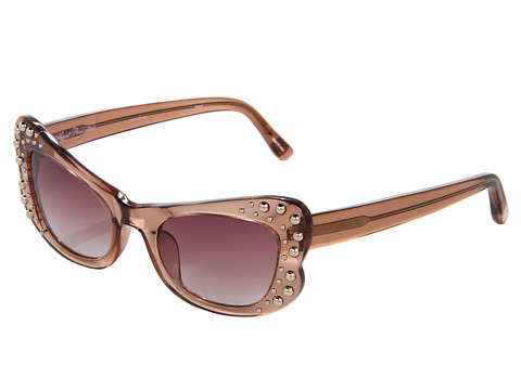 Ochelari de soare, ochelari de dama: Agent Provocateur; Culoare: Dark Blush/Light Brown Gradient. Ochelarii Agent Provocateur, plini de forme retro, desene si modele de vis, au devenit realitate pentru toate fashionistele ce iubesc ochelarii deja vintage ai anilor 60-70. Cu nume inspirate precum Tempt Me, Thrill Me, Satisfy Me, Provoke Me, Admire Me, Delight Me, Electrify Me, puteti fi sigure ca veti impresiona.