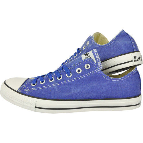 Tenisi unisex Converse Chuck Taylor All Star 136849C. Pentru cei preocupati de fiecare detaliu al stilului lor vestimentar Converse va propune tenisii Chuck Taylor All Star. Confectionati dintr-un material ce da impresia de vechi, te vor ajuta sa faci o prima impresie buna.  In plus sunt flexibili si foarte rezistenti.