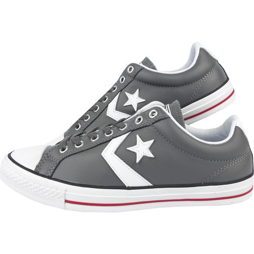 Tenisi unisex Converse Star Player EV OX CharcoalWhi 140179C. Detaliile fac diferenta iar tu ai fost intotdeauna adeptul originalitatii. Remarca-te si de data aceasta cu ajutorul unor pantofi sport Converse cu un design unic pe partile laterale. Foarte flexibili si cu o talpa confortabila, pot fi purtati intreaga zi. Ce parte a orasului vrei sa explorezi astazi?