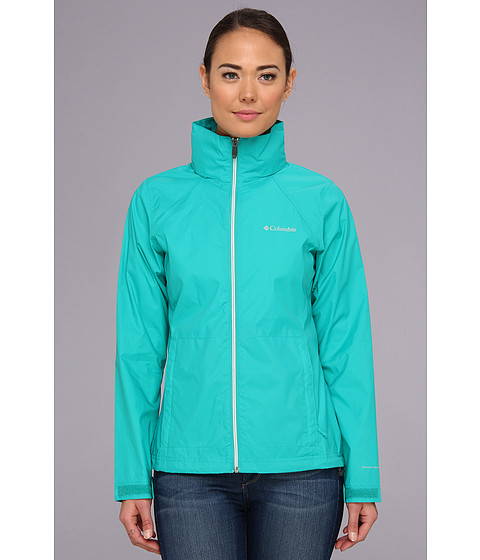 Geaca subtire Columbia Switchback II imbracaminte Columbia Sportswear in Romania. Atunci cand sezonul rece isi face simtita aparitia, orice femeie isi doreste o geaca pe cat de functionala pe atat de frumoasa, adaptata atat stilului modei, cat si capriciilor vremii.  Colectia de geci de iarna Columbia pentru femei include renumitele modele performante din punct de vedere al confortului termic datorita tehnologiilor patentate Columbia, Omni-Heat si Omni-Teech. Tehnologia Omni-Heat patentata a marcii Columbia ajuta la mentinerea temperaturii corpului prin retinerea caldurii in timp ce elimina transpiratia pentru a va simti confortabil. Tehnologia Omni-Teech ofera impermeabilitate.