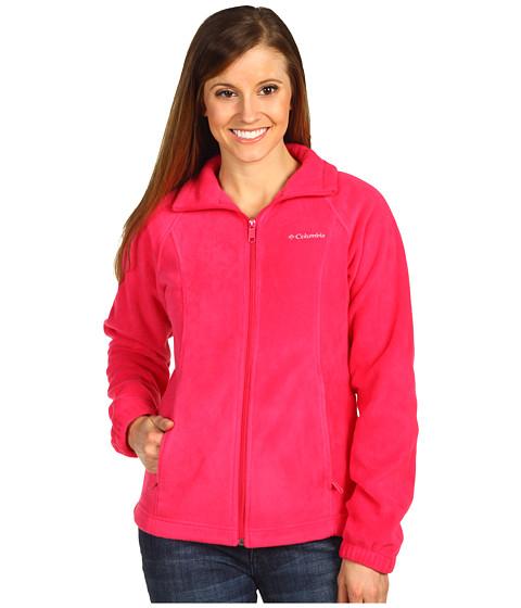 Jacheta corai Columbia Glacial Fleece Full Zip imbracaminte Columbia Sportswear in Romania. Gecile, Jachetele si vestele de drumetii montane pentru femei Columbia Sportswear  in diferite variante de lungimi Tall sau Extended, in culori vii sau in clasicul negru si elegantul alb prezinta un film frumos de iarna in care estetica alpina si notorietatea firmei producatoare intalnesc acum noile tehnologii avansate de pastrare a confortului si caldurii corpului.