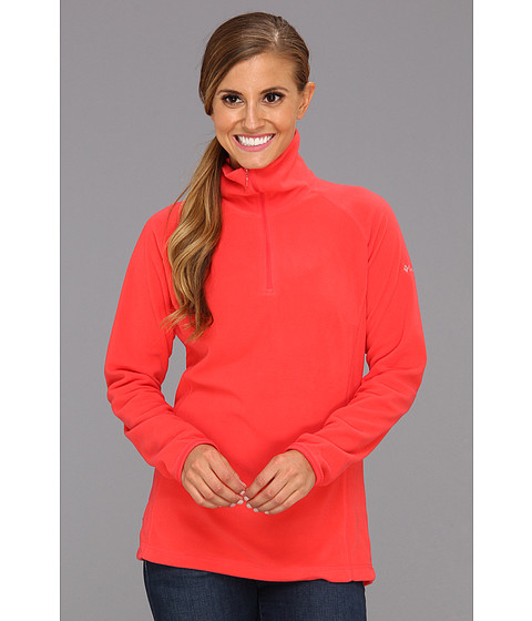 Jacheta corai Columbia Glacial Fleece III 1/2 Zip imbracaminte Columbia Sportswear in Romania. Columbia reprezinta mai mult decat un brand premium de incaltaminte si imbracaminte pentru cei ce pun pret pe calitate. Reprezinta o stare de spirit, spiritul care impinge oamenii pana in munti, pe malurile celor mai involburate rauri si chiar peste continente. Columbia este firma producatoare nu doar a outfit-urilor profesionale outdoor, ci sunt cei ce au inventat camasile anti-insecte, sistemul de incalziare autoincarcabila a ghetelor si bocancilor de iarna. Asa cum Marele Canion American a inceput sa se formeze de la prima picatura de apa care incerca sa ajunga la ocean, asa si brandul Columbia s-a nascut ca o afacere in familie, care producea palarii in Portland US. Asa ca incercati si voi, incercati sa va autodepasiti limitele, incercati pana reusiti, incercati in fiecare zi. Incercati sa faceti diferit. Incercati din greu apoi incercati din nou. Maretia va urma. Columbia, din 1938. Dedicate tuturor pasionatelor de drumetii si aventuri urbane sau in natura, zecile de modele de canadiene, geci si jachete Columbia sunt realizate la cele mai inalte standarde de calitate si confort. Materialele impermeabile, captuseala din puf sau pene ce ofera confort termic ridicat nu dau kilograme in plus produsului, culorile deosebite dar versatile in acelasi timp sunt doar cateva din caracteristicele intalnite la gecile si jachetele de toamna iarna pentru femei de la Columbia.