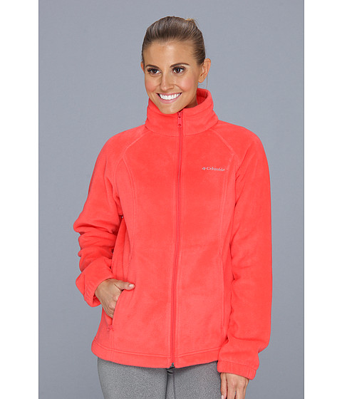 Jacheta dama Columbia Benton Springs imbracaminte Columbia Sportswear in Romania. Atunci cand sezonul rece isi face simtita aparitia, orice femeie isi doreste o geaca sau jacheta calduroasa, pe cat de functionala pe atat de frumoasa, adaptata atat stilului modei, cat si capriciilor vremii.  Colectia de geci de iarna Columbia pentru femei include renumitele modele performante din punct de vedere al confortului termic datorita tehnologiilor patentate Columbia, Omni-Heat si Omni-Teech. Tehnologia Omni-Heat patentata a marcii Columbia ajuta la mentinerea temperaturii corpului prin retinerea caldurii in timp ce elimina transpiratia pentru a va simti confortabil. Tehnologia Omni-Teech ofera impermeabilitate.