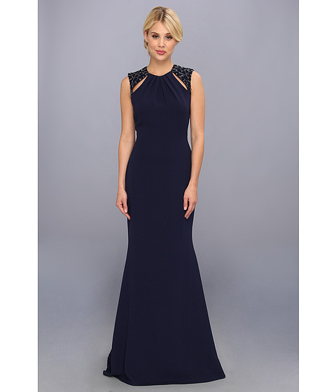 Rochie lunga de ocazie Badgley Mischka. Mark Badgley si James Mischka au creat un adevarat imperiu datorita creatiilor de rochii de lux pline de feminitate si eleganta Badgley Mischka. Croielile extraordinar de fine dar luxuriante, accesoriile, voalurile ce unduiesc rochiile de seara Badgley Mischka impresioneaza nu doar pe covoarele rosii de la Hollywood sau la New York, Paris, Londra, Tokio sau Milano Fashion Weeks ce la fiecare eveniment special la care o femeie eleganta ia parte purtand eticheta acestor designeri exclusivisti, pentru care luxurianta lume a modei poate fi abordata de catre consumatorul mediu.
