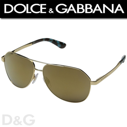 Dolce & Gabbana 0DG2144 Gold/Gold Mirror Vedete ale showbizului precum Giuseppe Tornatore, Ennio Norricone, Monica Bellucci, Gisele Bundchen, Steven Klein, Steven Meisel, Mario Sorrenti, Mario Testino, Madonna se leaga de campanaiile publicitare Dolce & Gabbana, adevarate fashion-icons. Daca doriti sa completati tinuta dvs cu ochelari de soare deosebiti, ochelarii de dama Dolce e Gabbana sunt alegerea perfecta. Fie daca doriti ochelari de soare moderni sau traditionali, in colectia D&G, o sa gasiti o pereche care sa vi se potriveasca.