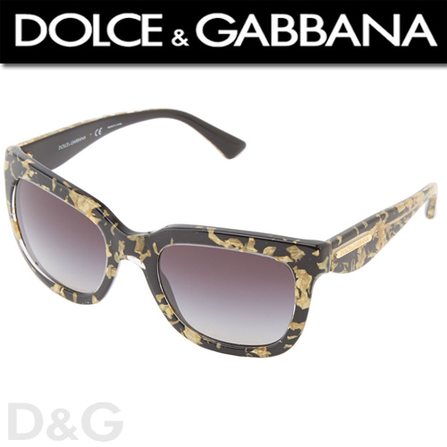 Ochelari dama Dolce & Gabbana DG4197 Gold/Gray Gradient 1 Dolce & Gabbana, unul dintre cele mai apreciate branduri de moda, celebru in toata lumea datorita look-ului sau exceptional dar si a calitatii deosebite. D&G este dorit de oamenii din intreaga lume, pornind de la oameni de afaceri, actori celebri, oameni din industria showbizului pana la oameni simpli ce isi doresc sa isi asocieze imaginea de zi cu zi cu celebrele initiale ale designerilor italieni. A purta ochelarii de soare Dolce & Gabbana a devenit un stil de viata, o chestiune de gust, un simbol al romantismului, al chicului, al extravagantei si exuberantei.